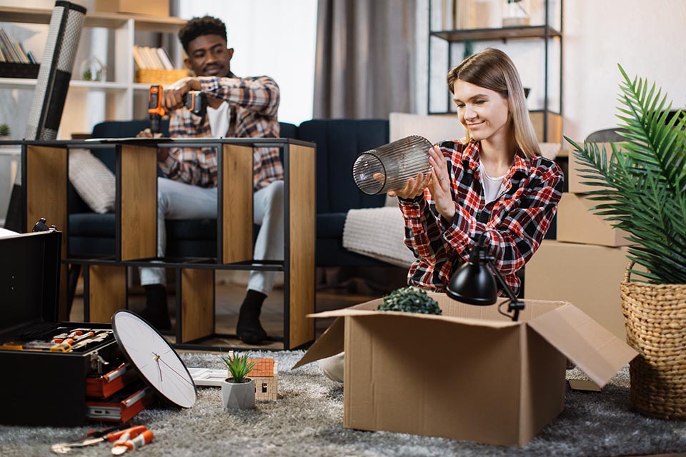 Top Tips for Efficiently Downsizing Before Your London House Removal - Armstrong Removals London House Removals