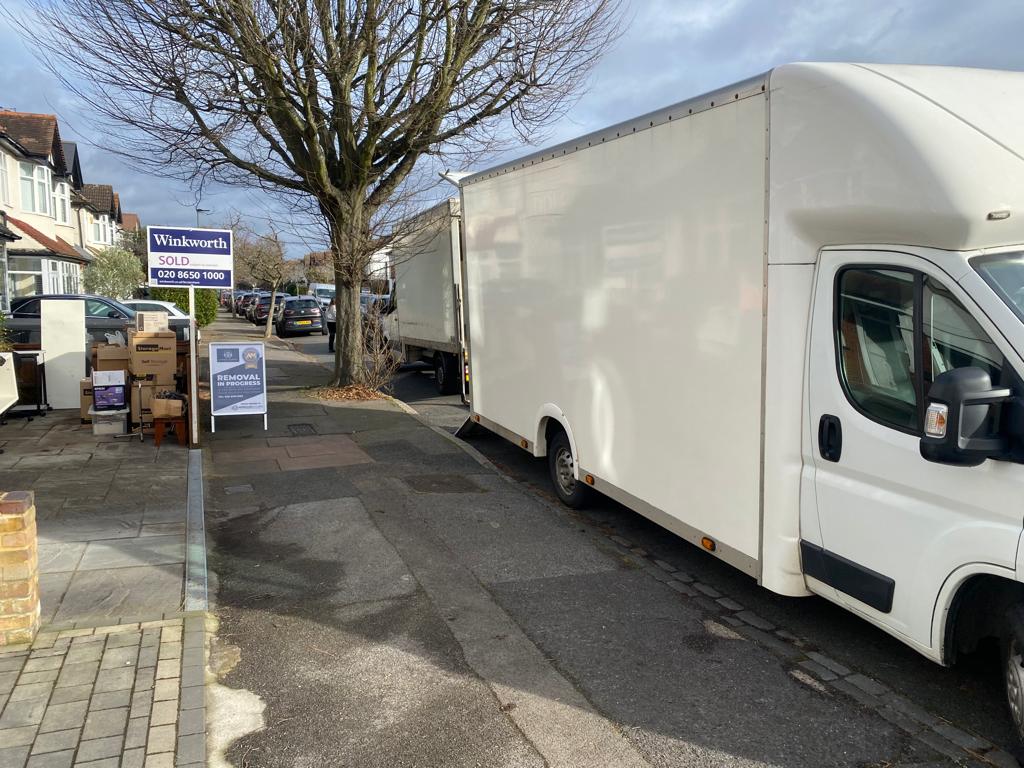 Looking for the Best Moving House Company in London? - Armstrong Removals best moving house company
